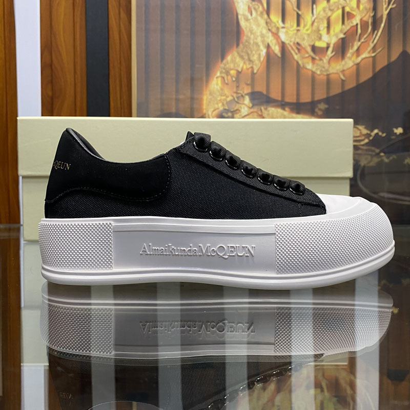 2026 Spring New Mcqueen Canvas Shoes for Men, Versatile Biscuit Shoes, Thick-Soled Low-Top Lace-Up White Sneakers, Trendy