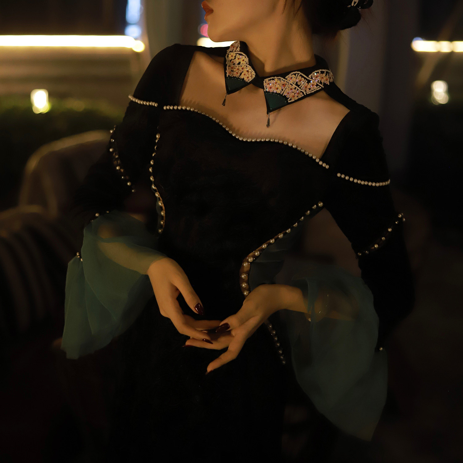 Wanton Fang Huafu ancient color heavy work blue yarn sleeve dress high-end annual meeting dress girl