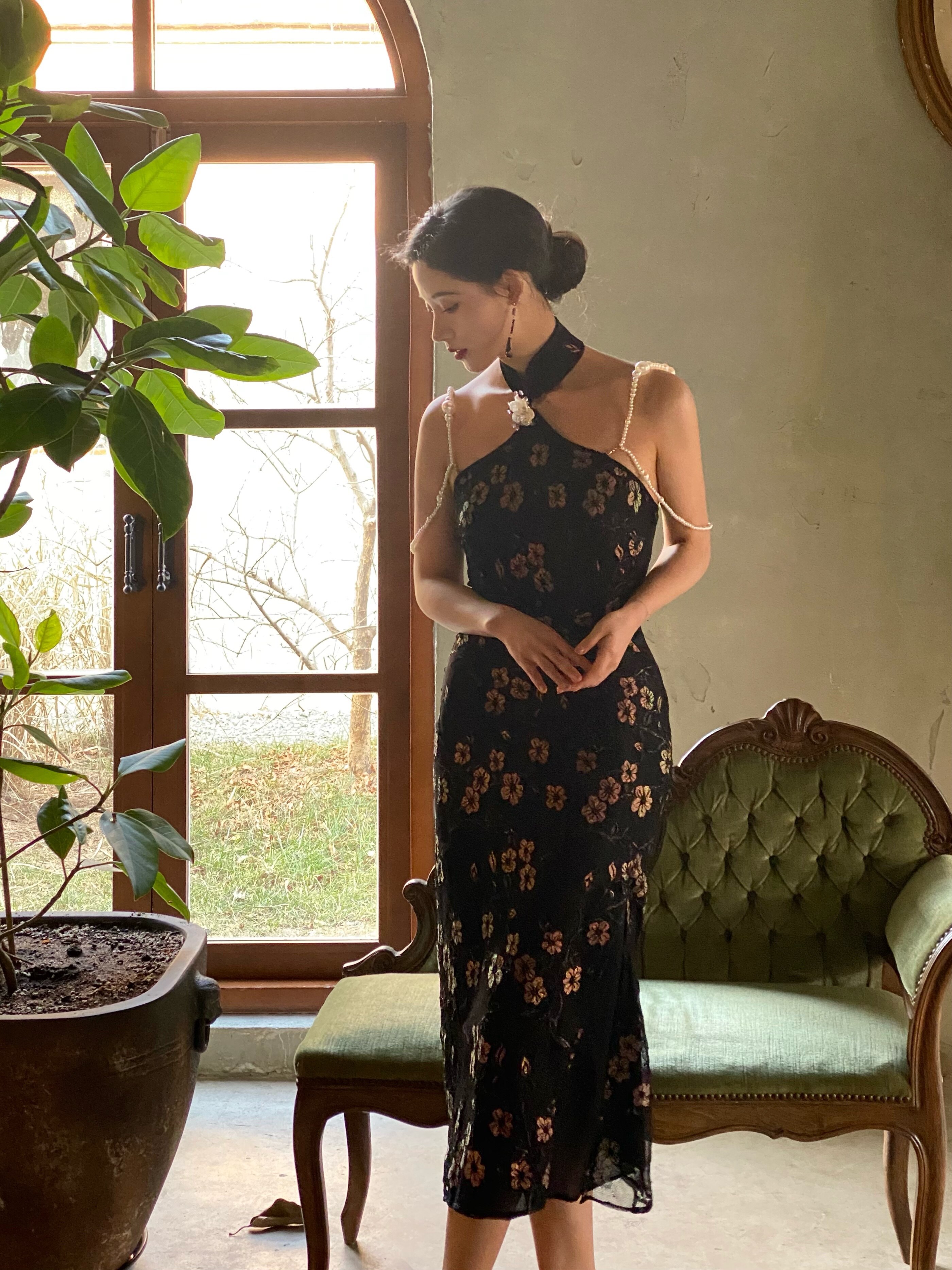 zisi Arbitrary Four Design Senses of Flowers Pearls Hanging Neck Improvement Qipao