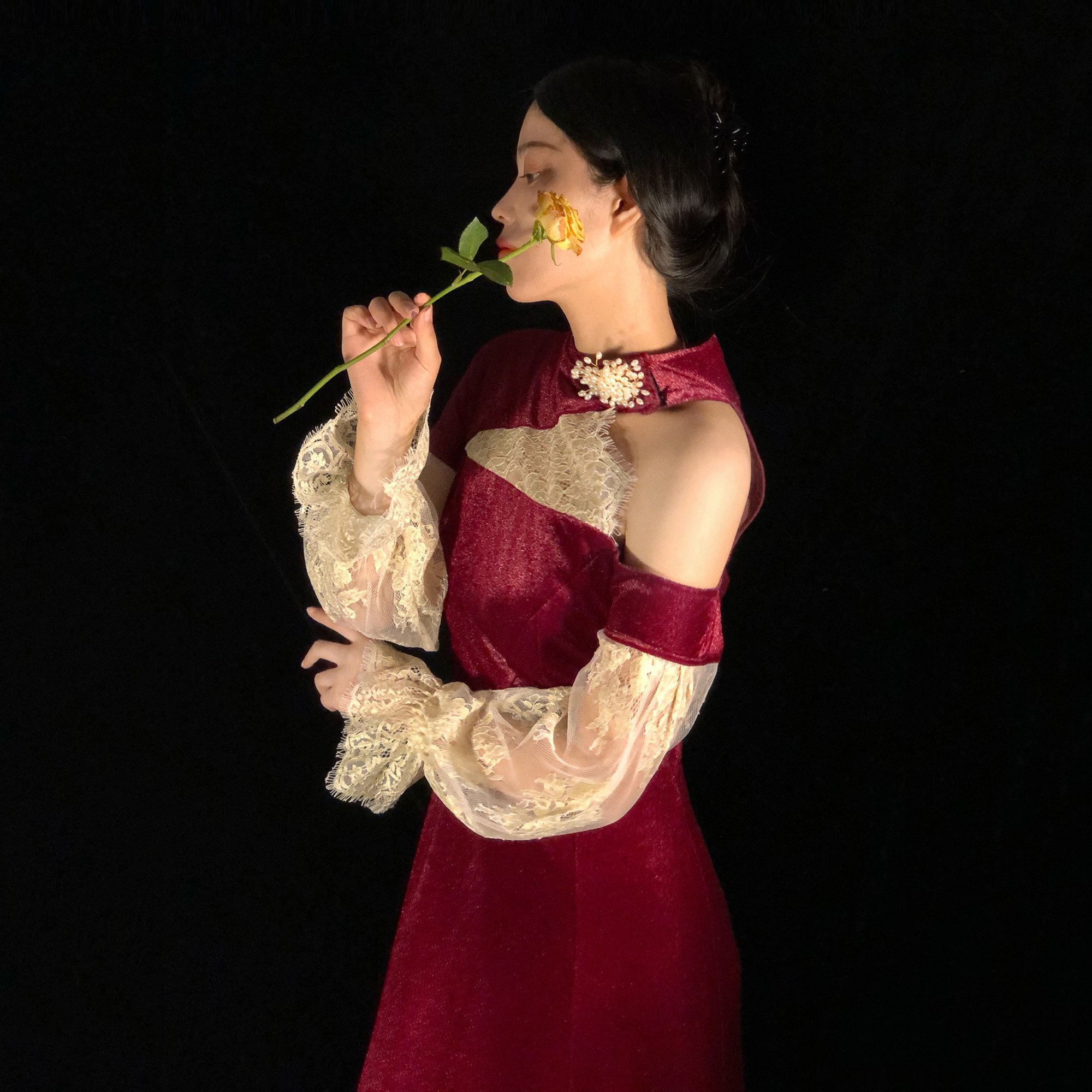 zisi Arbitrary Four Rouge Blood Red Flag Gown Improved Version Foreign Dress Lace Hollowed-out Sexy Bridesmaid Gown Toast