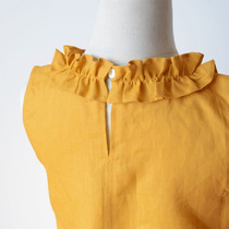 Floral minimalist with delicate floral side collar linen vest cool comfort French loot 100 lap sleeveless blouse