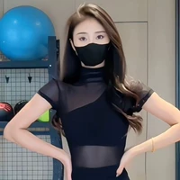 Черный бюстгалтер, бретели