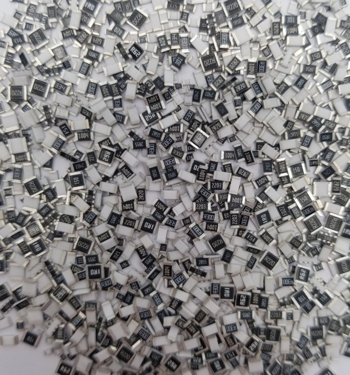 15 yuan = (about 650 or so) mixed 0603 0805 1206 SMD resistor package component package