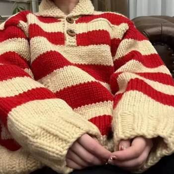 Thickened version! lapel red striped sweater