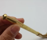 В новой медной сухой дымовой борьбе в одиночестве используются шрамы Fangt, сигарета листовой сигареты, сражаясь с дымовая стержень ручной работы, может дразнить сигаретный стержень