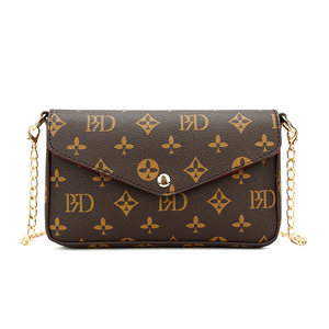 时尚百搭单肩斜挎印花链条信封小方包