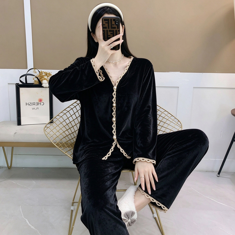 Gold Velvet Pajamas for Women, Autumn and Winter Long-Sleeved 2026 New Style Sexy Lace Gold Velvet Can Be Worn Outside Home Clothes Set