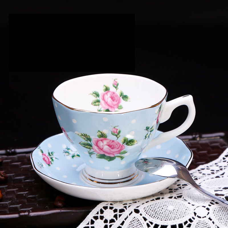 The View of song dynasty jingdezhen creative European ceramic lovers mugs ipads China coffee cups of tea cups