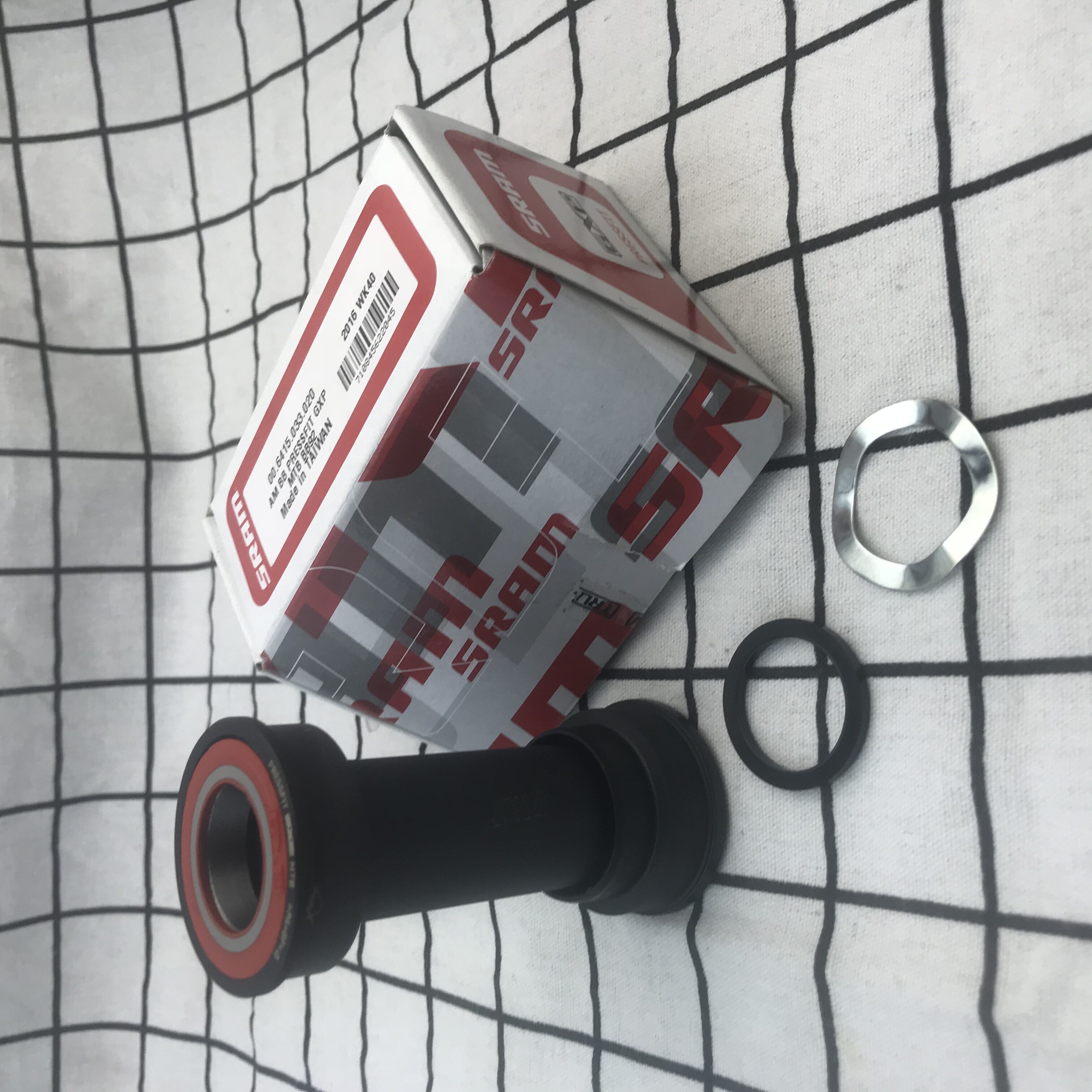 Boxed licensed SRAM speed joint GXP MTB BB92 mountain bike press-in shaft