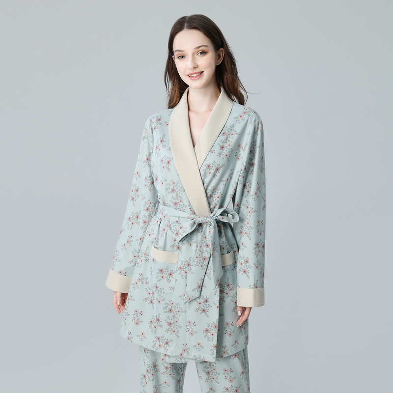 Iizzini Women's Pajamas for Autumn and Winter, Long-Sleeved, Thin Brushed Velvet, Chinese Style, Alfalfa Flower Pattern, Tie-Up, Stylish Outerwear, Beautiful Set