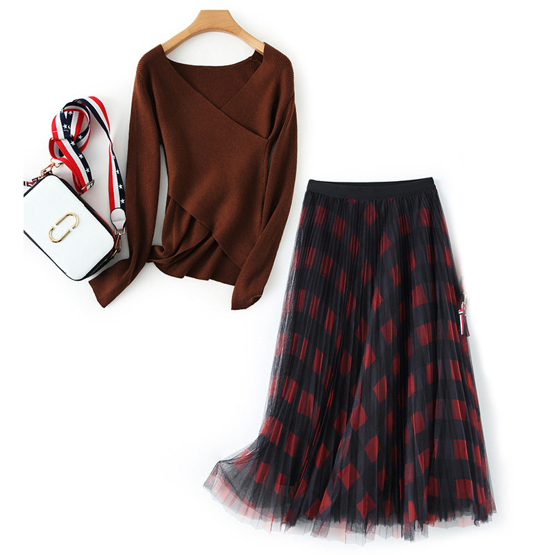 Yudan counters Europe and the United States discount cut label foreign trade export tail goods sweater mesh knitted sweater plaid skirt suit