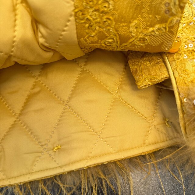 Actual shot of new Chinese style Tang suit satin heavy jacquard round collar quilted thickened disc buckle sequined vest vest