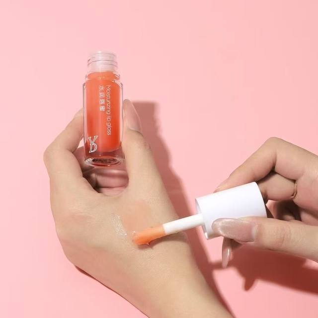 Yd Tattoo-Style Lip Gloss Cream Hydrates, Moisturizes, and Repairs Lip Balm, Semi-Permanent Eyebrow, Eye, and Lip Color, Gentle and Soothing, Solid Color