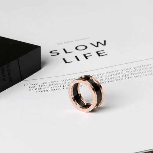 Модное золотое кольцо из нержавеющей стали подходит для мужчин и женщин для влюбленных, аксессуар, в корейском стиле, розовое золото, на указательный палец, простой и элегантный дизайн