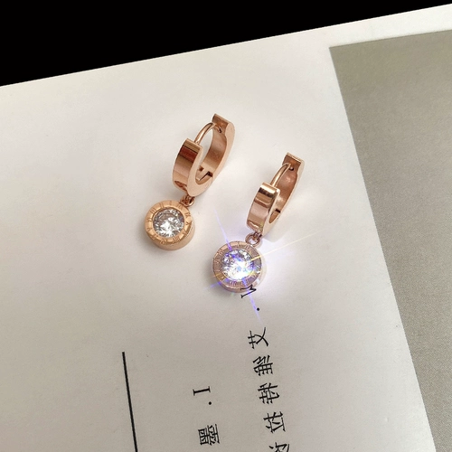 Tide, небольшие дизайнерские серьги из нержавеющей стали, не выцветает, популярно в интернете, тренд сезона, простой и элегантный дизайн