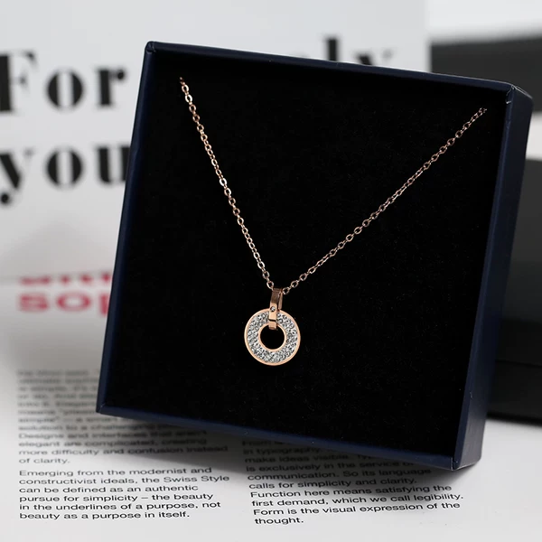 Товары от 梓琦饰品店