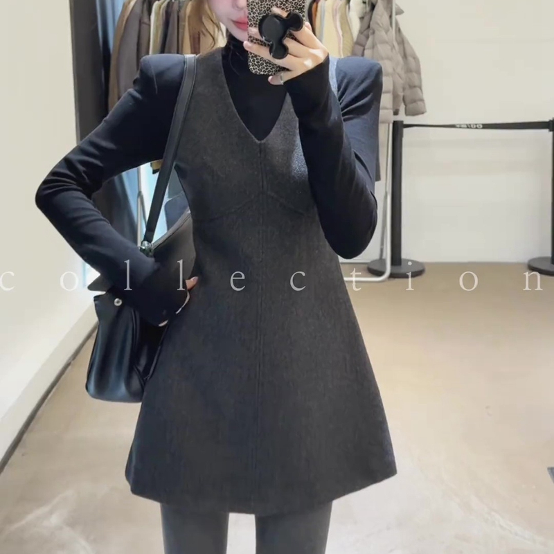 Korean Style Chic Woolen Suit Vest Dress for Women, Thickened Waist-Cinching Sleeveless Dress, High-Neck Base Shirt, Winter Two-Piece Set