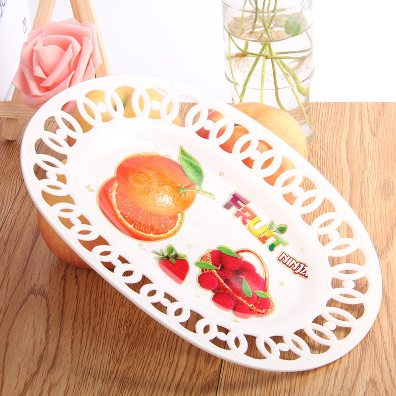 Белая фруктовая тарелка 4