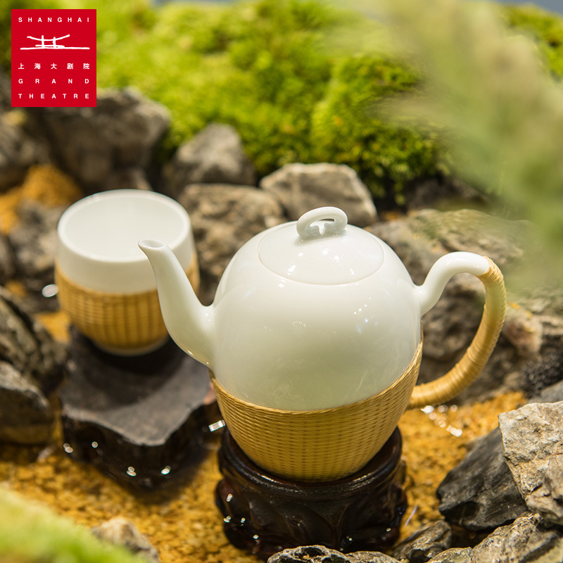 Shanghai Grand Theatre Floating series bamboo buckle porcelain tea set set of one pot and two cups