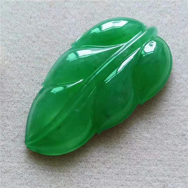 Natural A goods exquisite affordable pieces of water drop gourd can be live online to choose emerald bracelet pendant Mother's Day