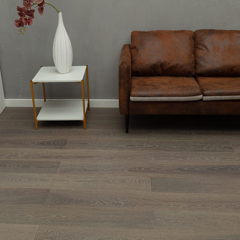 Oak wood three-layer solid wood composite deep space grey floor free of keel fitted with geothermal bedroom home 15mm