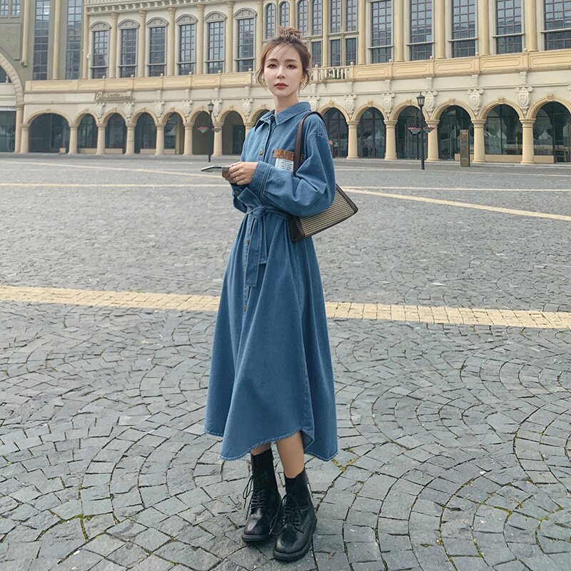Maternity autumn dress women's mid-length version 2022 new Korean version of the trendy mother fashion temperament loose long-sleeved denim skirt