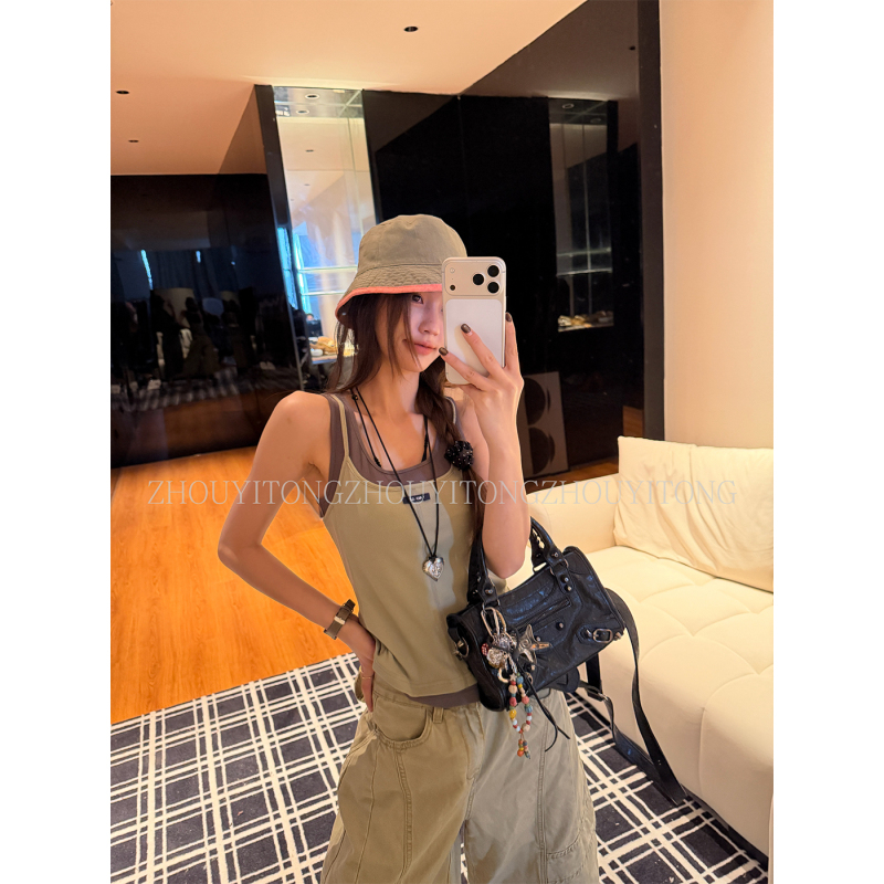 [Sweet and Spicy Vest] Zhou Yitong's Color-Blocked Faux Two-Piece Camisole for Women, Summer Layering, Sleeveless Outerwear, Inner Layering Top