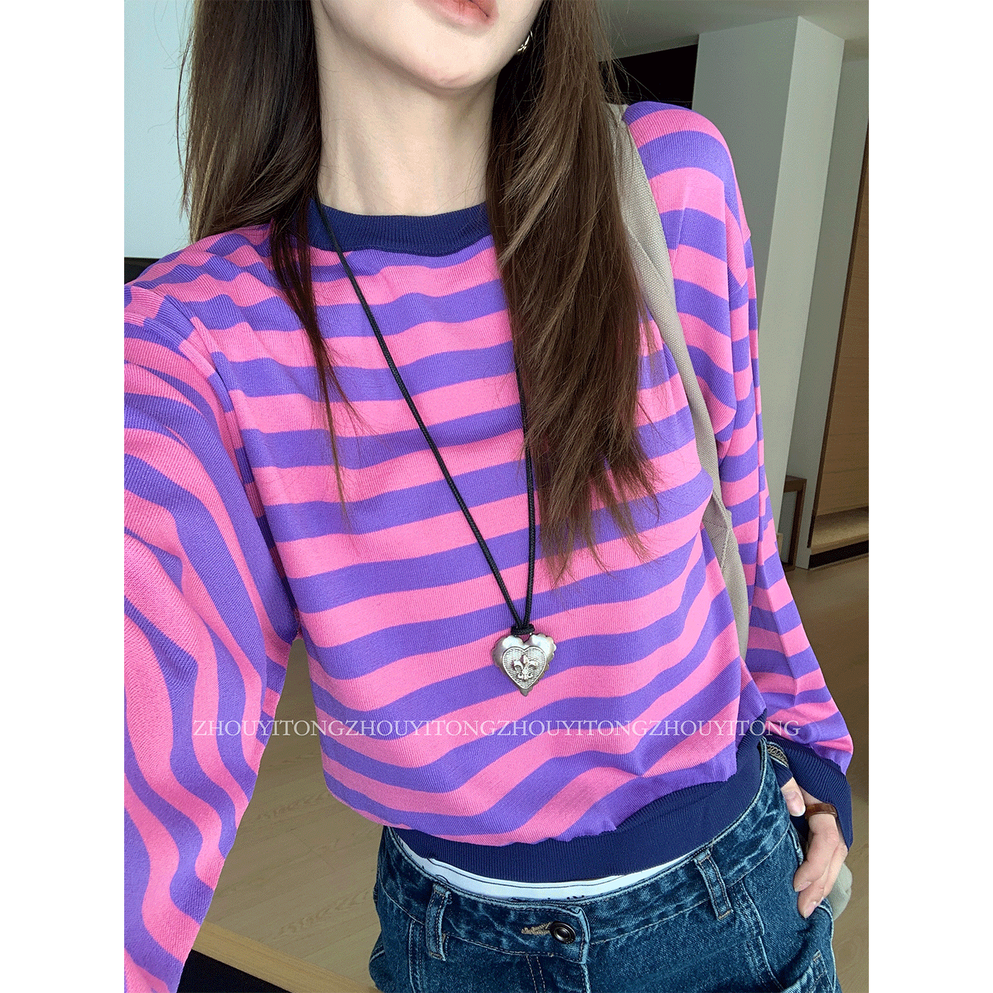 【Cloud Stripes】 Zhou Yitong's New Striped Long-Sleeve Knit Top for Women, Winter Design, Unique Color-Blocking Top 【Cloud Stripes】 Zhou Yitong's New Striped Long-Sleeve Knit Top for Women, Winter Design, Unique Color-Blocking Top