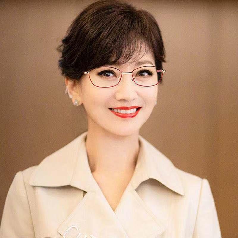Fashionable Trendy Mom-Style Reading Glasses for Middle-Aged and Elderly People, Ultra-Light Frame, Comfortable and Elegant Reading Glasses, Popular Online Style Fashionable Trendy Mom-Style Reading Glasses for Middle-Aged and Elderly People, Ultra-Light Frame, Comfortable and Elegant Reading Glasses, Popular Online Style