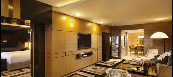 Hilton Beijing Wangfujing Five-star Hotel Discount Agreement Double Breakfast Executive Suite Twin bed