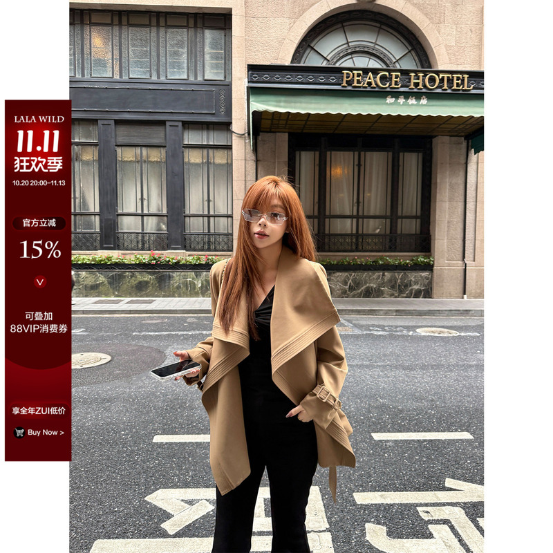 Wildly Stylish Trench Coat for Slightly Plump Women with a Ruffled Collar and a Sense of Atmosphere, Elegant Plus-Size Trench Coat Jacket