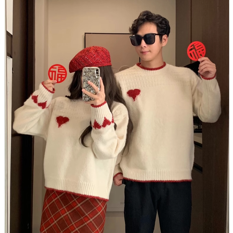 Couple Outfits for Autumn and Winter, New Trendy Pullover Christmas Red Heart Sweater Knitwear for Marriage Registration