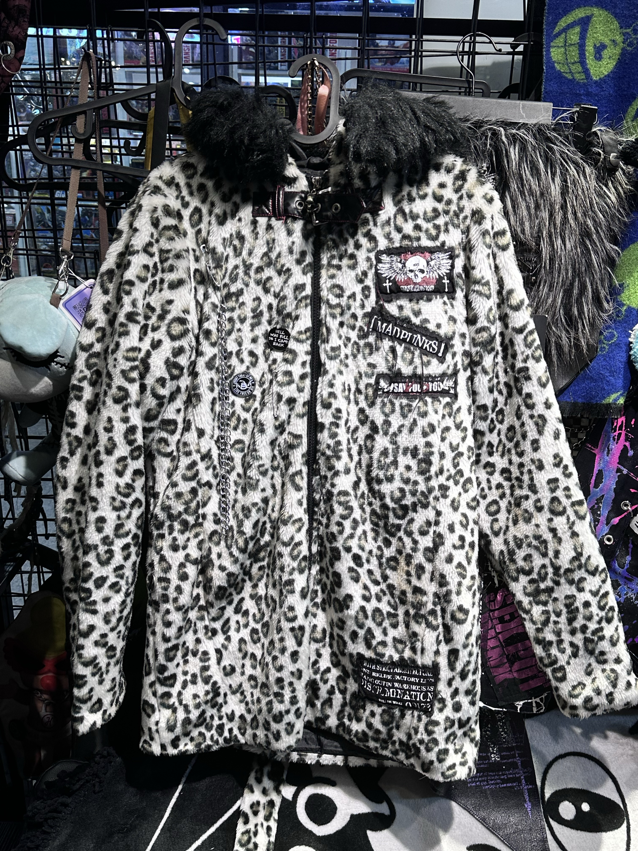 sold】mad punks 猫耳毛绒外套