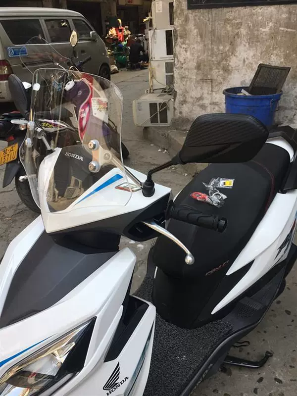 Honda chia dòng 125 Yamaha nhanh Eagle 125 xe tay ga điện phía trước kính chắn gió xe máy phổ quát kính chắn gió - Kính chắn gió trước xe gắn máy