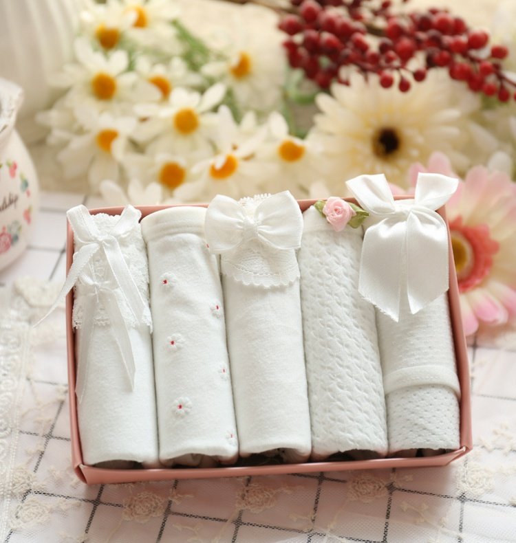 Phim hoạt hình em gái mềm mại Nhật Bản anime sinh viên dễ thương Hàn Quốc Cô gái ngọt ngào eo thấp đồ lót nữ quà tặng bông 5 - Bộ quà tặng quần lót không viền
