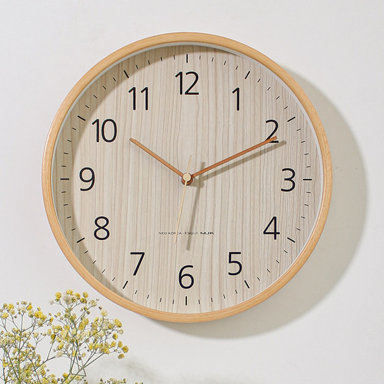 Nordic new simple wooden creative wall clock living room mute fashion clock home Japanese clock wall clock decoration