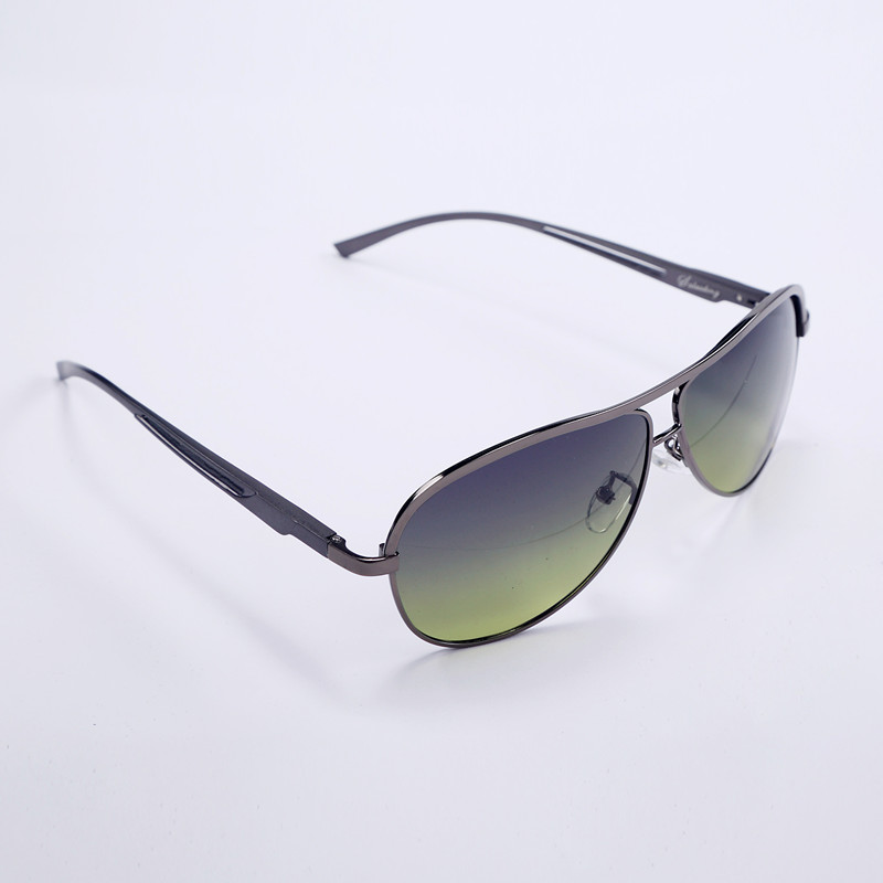 HD Sunglasses Men Day and Night driver mirror Polarizer Toad Mirror Sunglasses Men's Tide Driving Glasses
