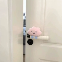 Бежевые перчатки для влюбленных