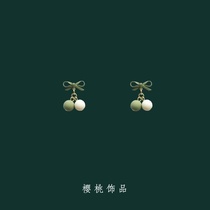  High-end atmospheric earrings round face thin earrings large fashion high-end temperament red short hair personality suitable for women