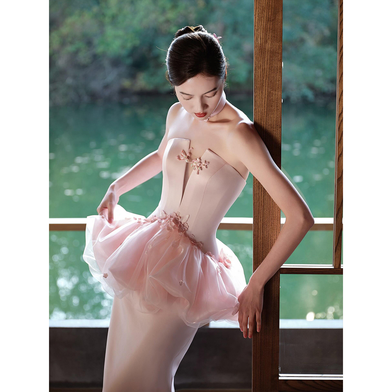 New Chinese-Style Morning Robe for Female Brides, Engagement and Wedding Dress, Pink Satin Bridal Gown, Light Luxury Banquet Evening Dress