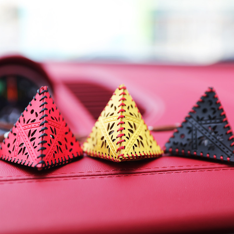 Car pendant Men and women car pendant pendant Rearview mirror ornament High-end car safety charm fashion pendant