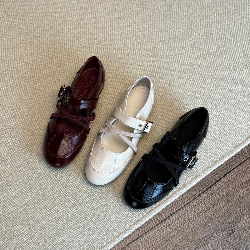 Plus-Size Women's Shoes Size 41 to 43, French-Style Shallow Single-Strap Ballet-Style Mary Jane Leather Shoes for Women