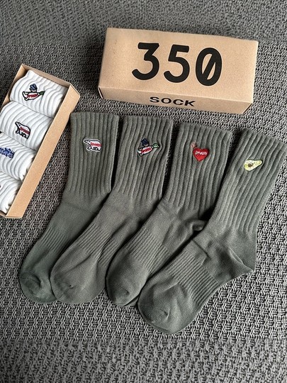 4 paires de chaussettes mi-longues en coton respirant pour hommes et femmes, chaussettes de sport blanches déodorantes brodées, dans un coffret cadeau, printemps et été