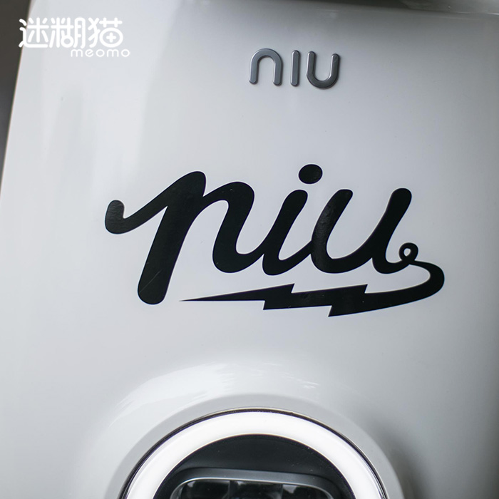 Calf Electric Car Sticker M2M1M Lightning Bull Mark Decorative Personality Rahua Waterproof Sticker