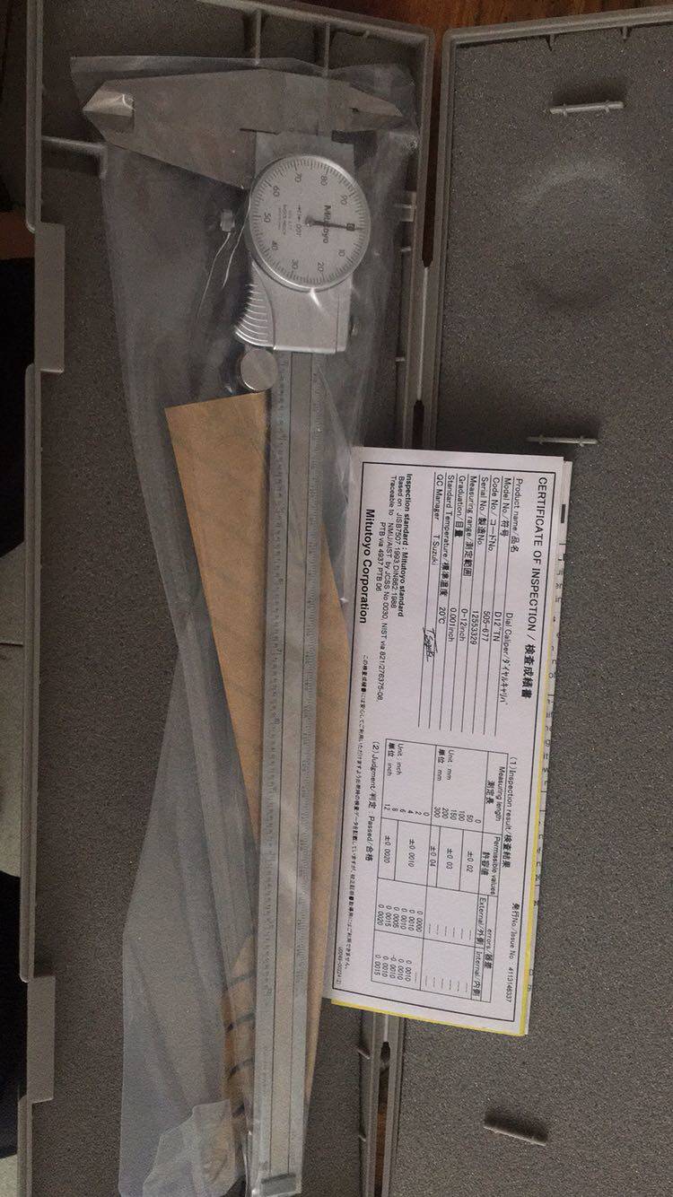 Guaranteed original brand new Sanfeng imported belt watch caliper 0-300 inch belt watch caliper 505-677 12inch