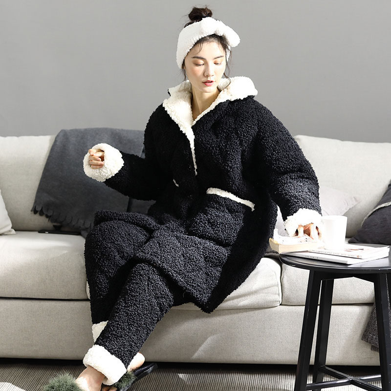 Coral velvet pajamas women's 2022 new winter thickening and velvet flannel three-layer quilted home clothes can be worn outside