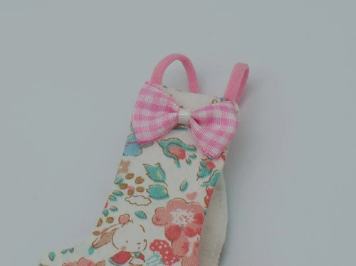 Дерьмовые места с мочой без влажных птиц летают с летающими птицами