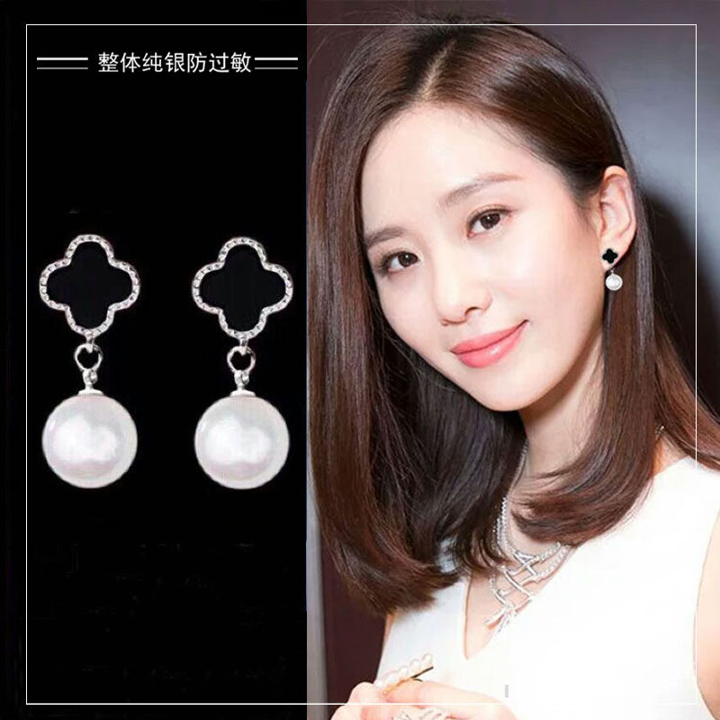 Lucky Four Leaf Grass Pearl Ear Nail Female Pure Silver Anti-Allergy Earrings Brief 100 100 Hitch 2022 New Trendy Line Earrings