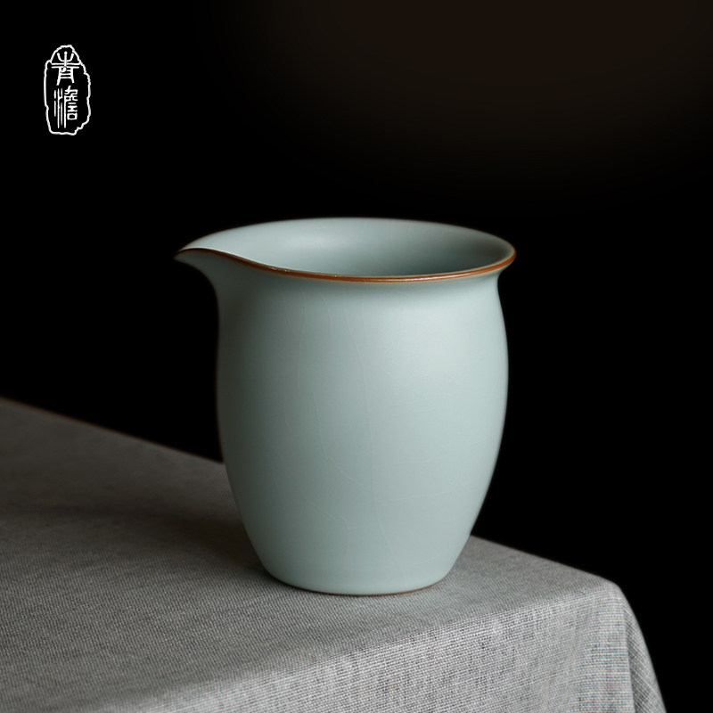 Jingdezhen Ru Kiln fair cup ceramic tea separator Household male cup Gongfu tea pure handmade Ru porcelain tea sea celadon