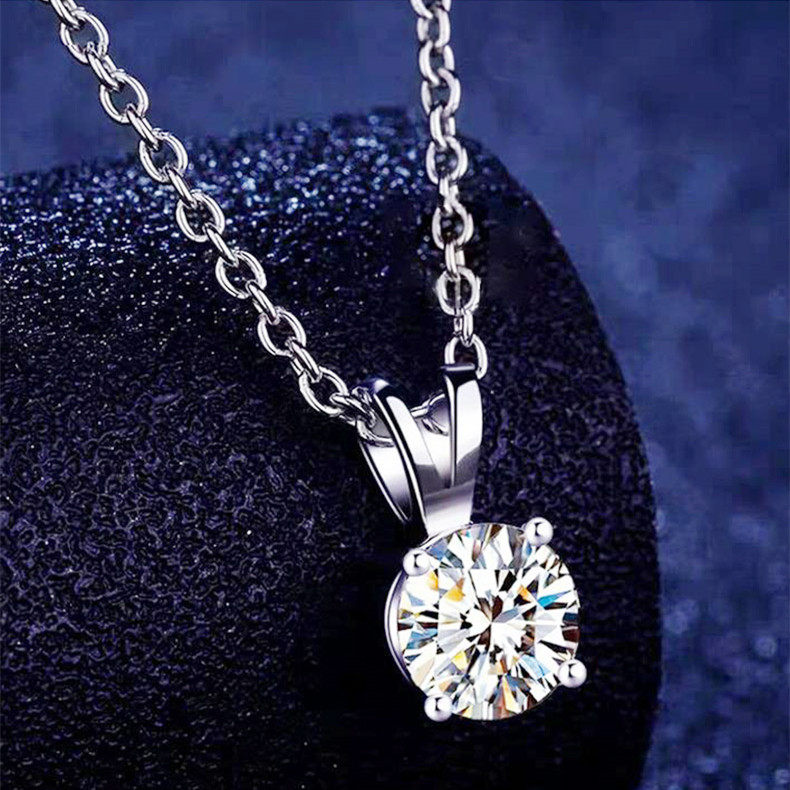 PT950 Platinum U.S. Imported Moissanite Diamond Necklace 18K Rose Gold Rabbit Four-Claw Pendant 1 Carat Clavicle Chain